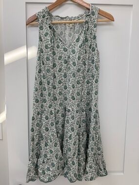 Max Studio White and Green Floral Sleeveless V-Neck Mini Dress